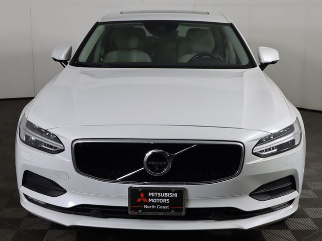 2018 Volvo S90 Momentum