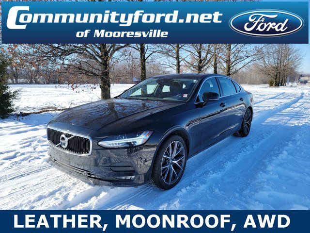 2018 Volvo S90 Momentum