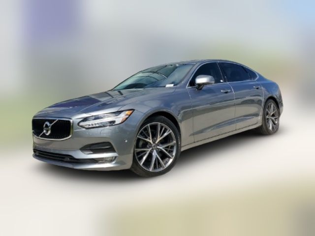 2018 Volvo S90 Momentum