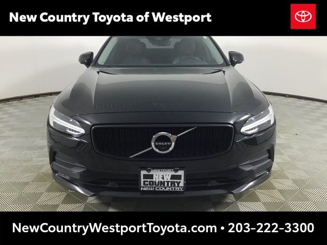 2018 Volvo S90 Momentum