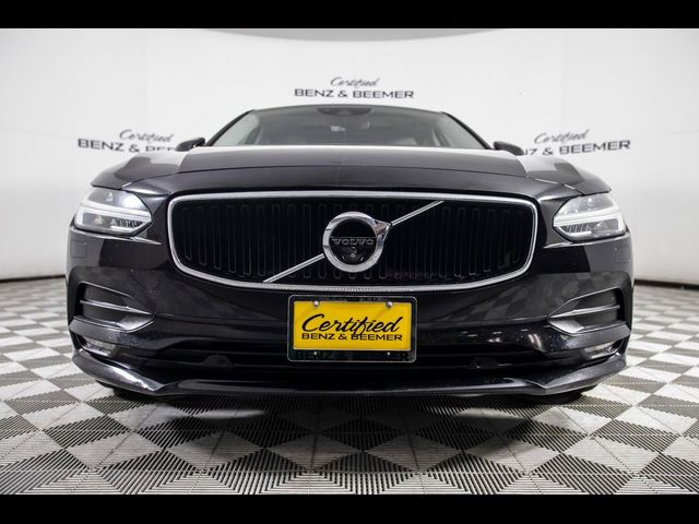 2018 Volvo S90 Momentum