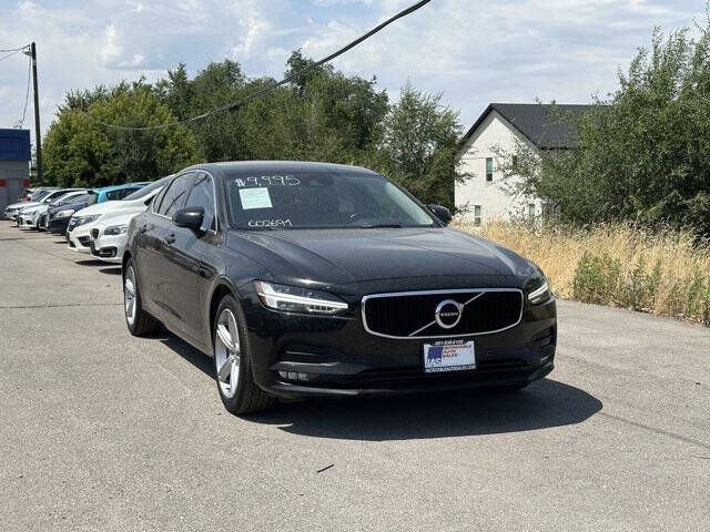 2018 Volvo S90 Momentum