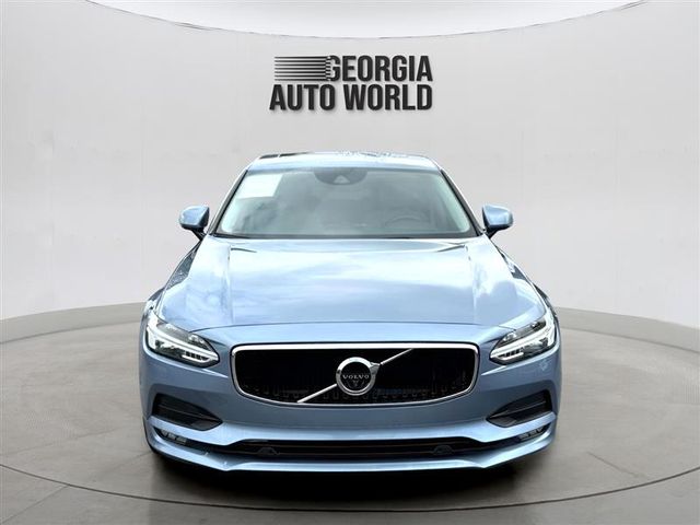 2018 Volvo S90 Momentum