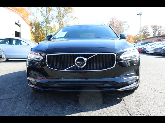 2018 Volvo S90 Momentum