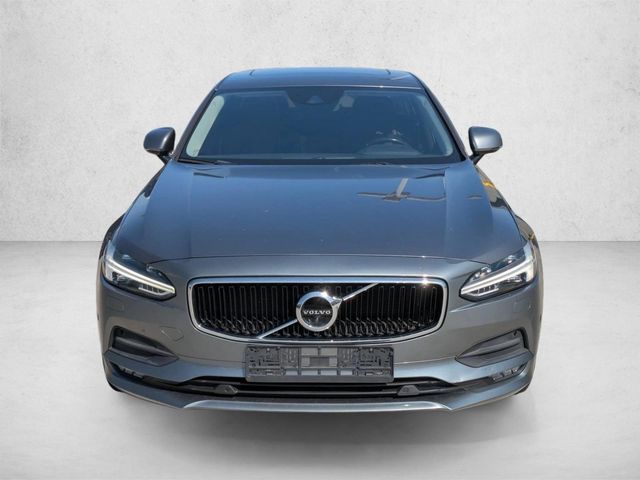 2018 Volvo S90 Momentum