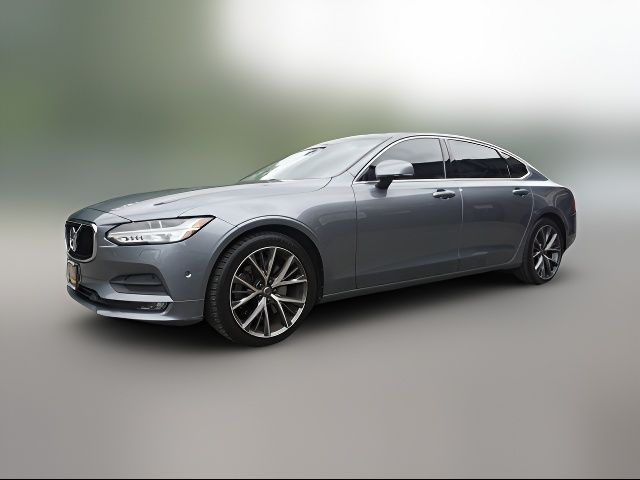 2018 Volvo S90 Momentum