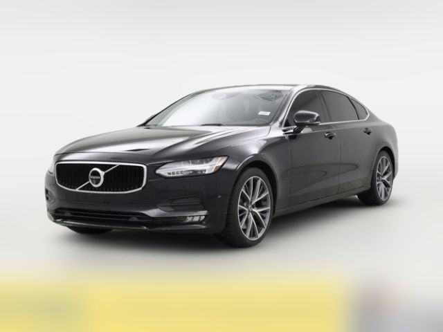 2018 Volvo S90 Momentum