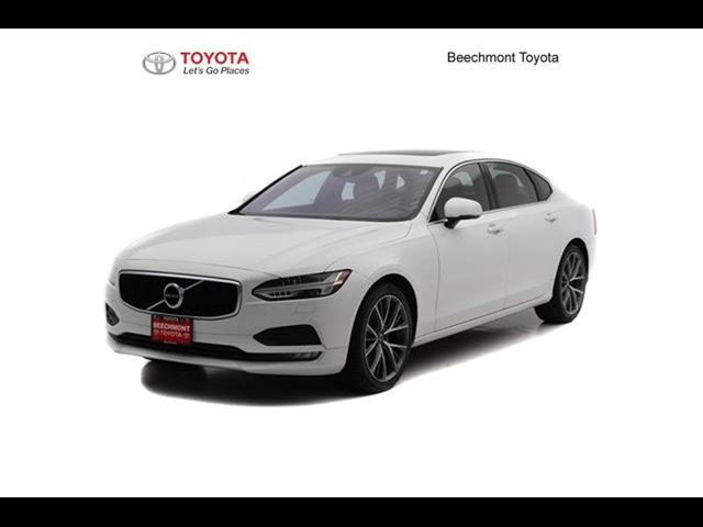 2018 Volvo S90 Momentum