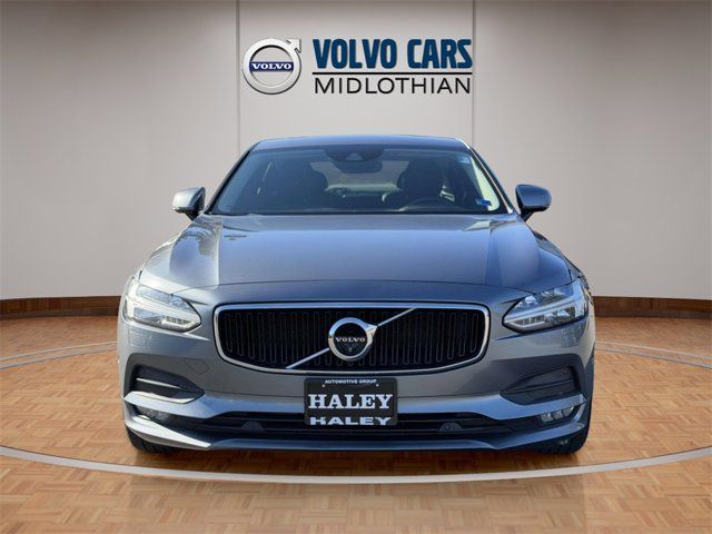 2018 Volvo S90 Momentum