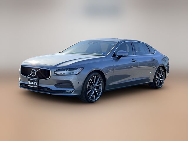 2018 Volvo S90 Momentum