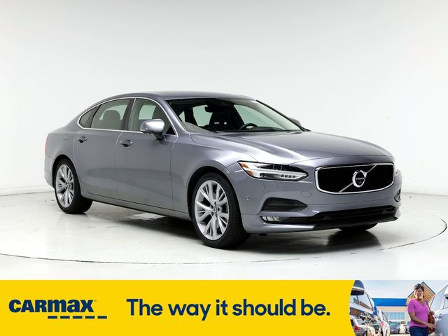 2018 Volvo S90 Momentum