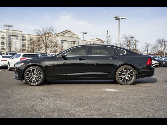 2018 Volvo S90 Momentum