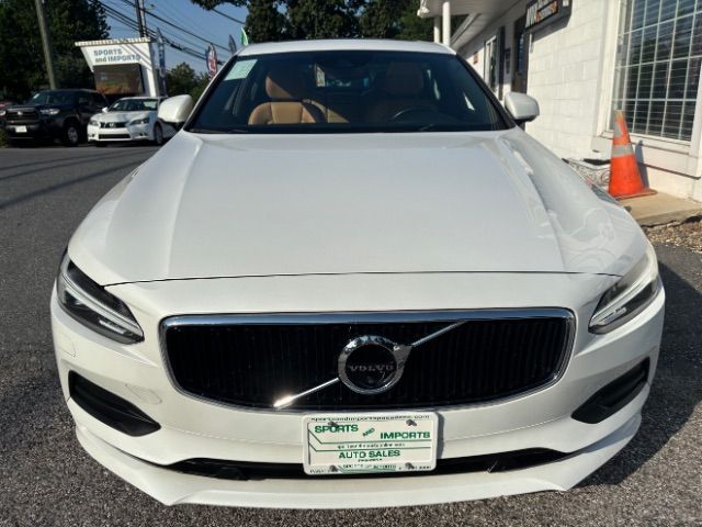 2018 Volvo S90 Momentum