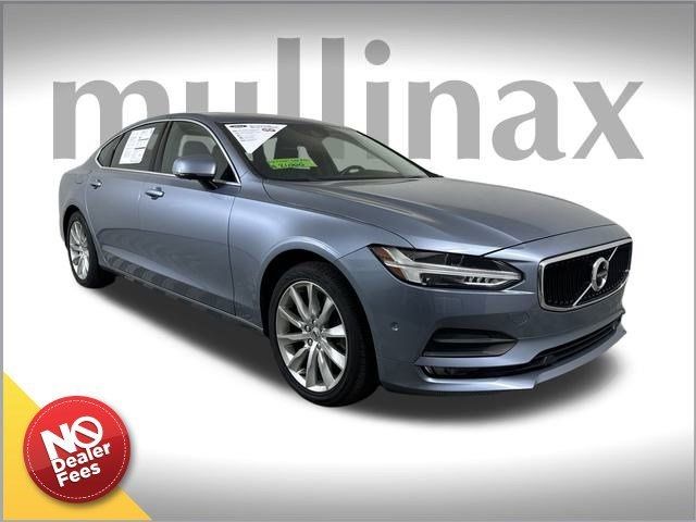 2018 Volvo S90 Momentum