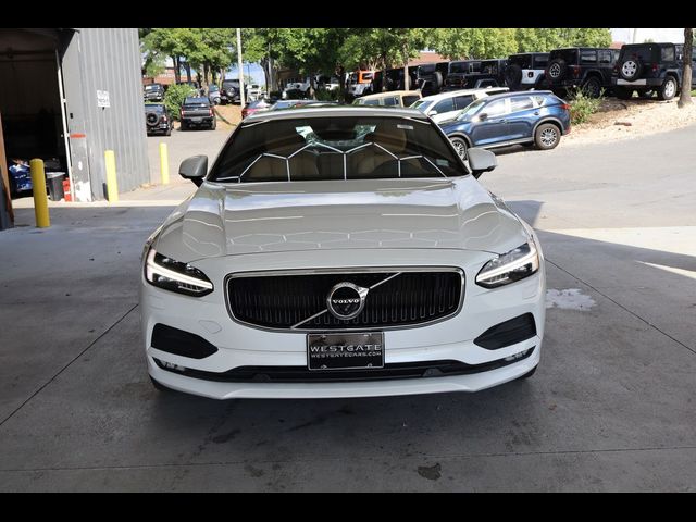 2018 Volvo S90 Momentum