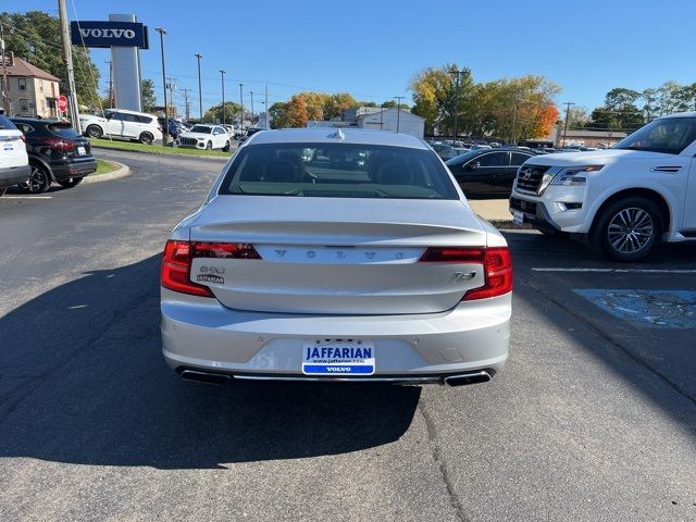 2018 Volvo S90 Momentum