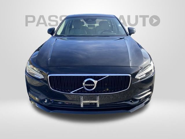 2018 Volvo S90 Momentum