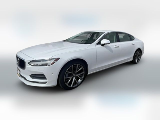 2018 Volvo S90 Momentum