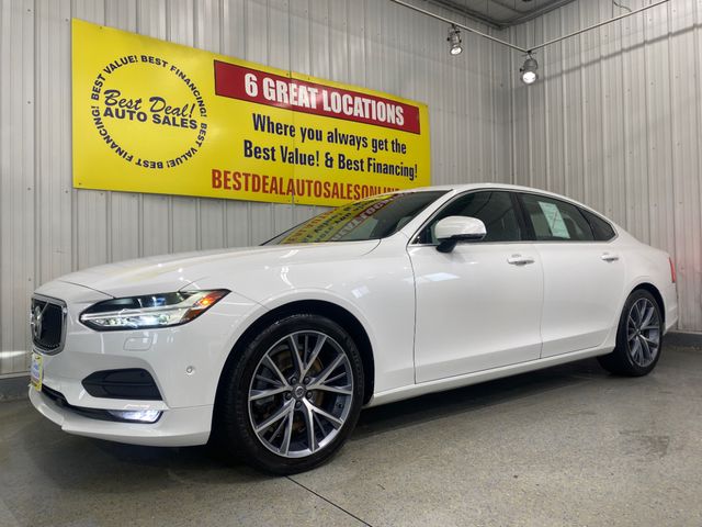 2018 Volvo S90 Momentum