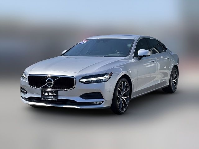 2018 Volvo S90 Momentum