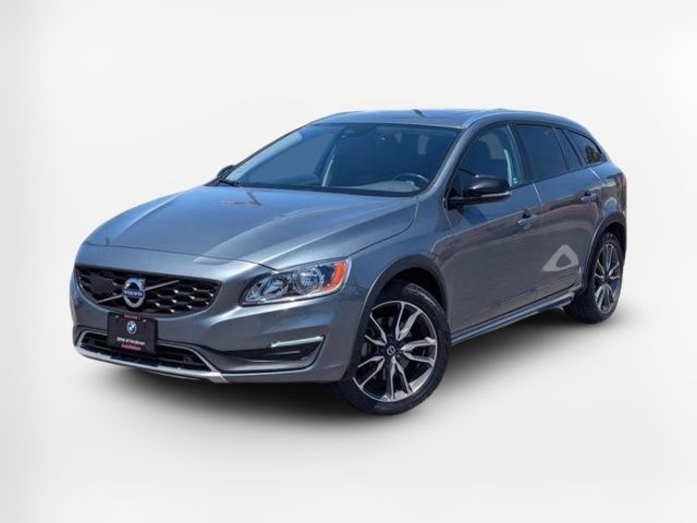 2018 Volvo V60 Cross Country Base