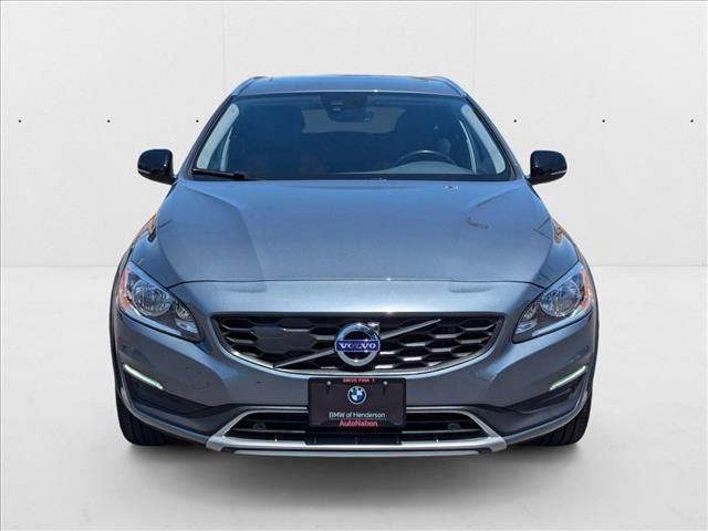 2018 Volvo V60 Cross Country Base