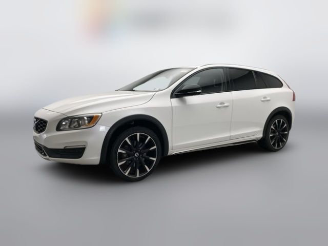 2018 Volvo V60 Cross Country Base