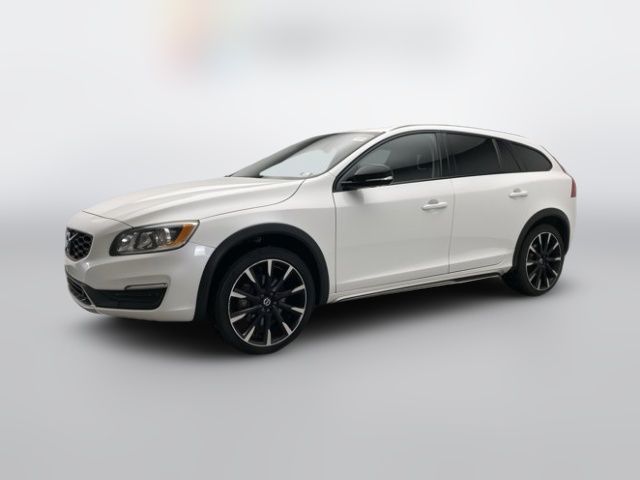 2018 Volvo V60 Cross Country Base