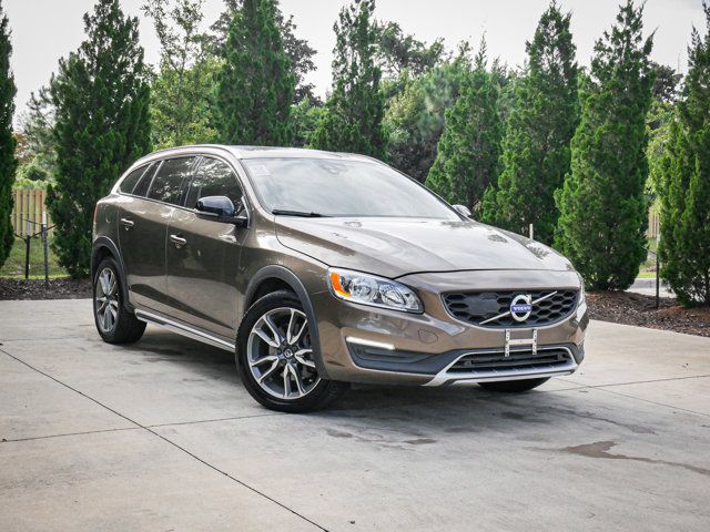 2018 Volvo V60 Cross Country Base