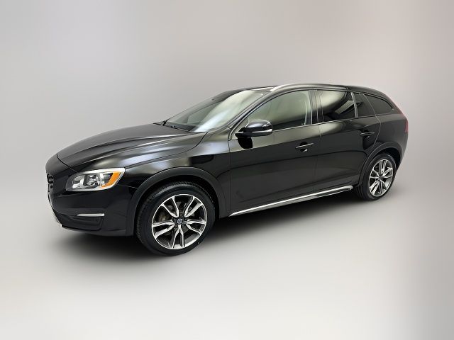 2018 Volvo V60 Cross Country Base