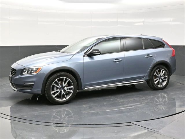 2018 Volvo V60 Cross Country Base