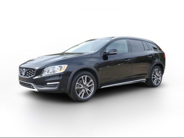 2018 Volvo V60 Cross Country Base