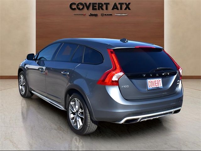 2018 Volvo V60 Cross Country Base