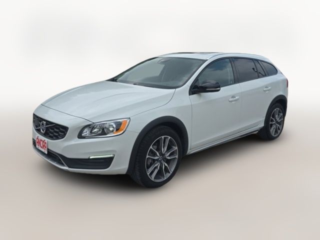 2018 Volvo V60 Cross Country Base