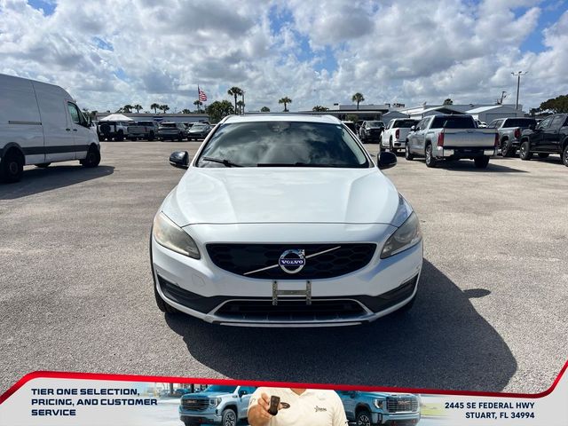 2018 Volvo V60 Cross Country Base