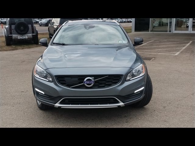 2018 Volvo V60 Cross Country Base