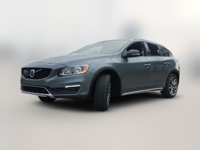 2018 Volvo V60 Cross Country Base