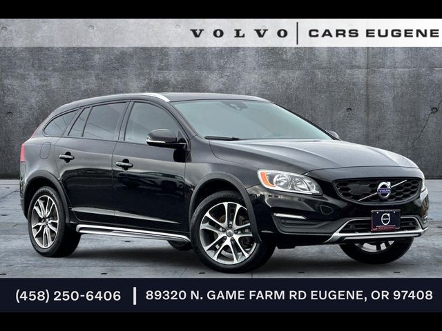 2018 Volvo V60 Cross Country Base