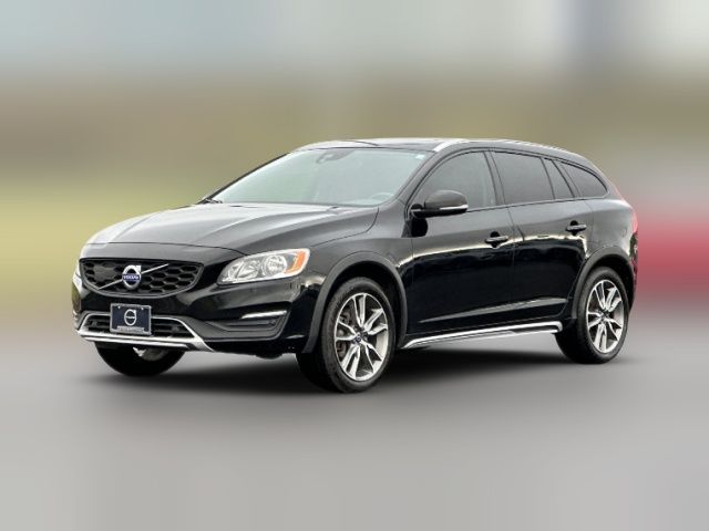 2018 Volvo V60 Cross Country Base