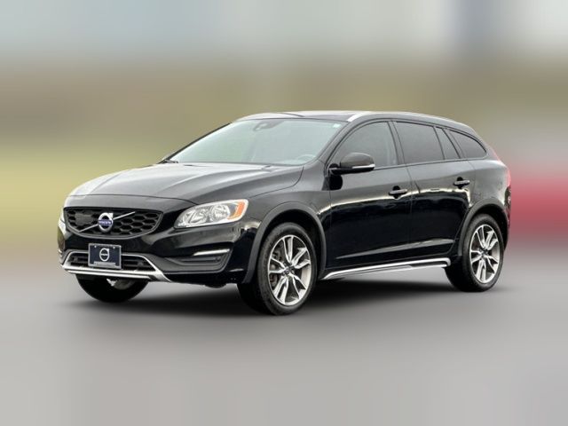 2018 Volvo V60 Cross Country Base