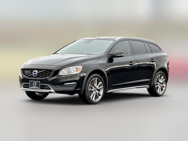 2018 Volvo V60 Cross Country Base