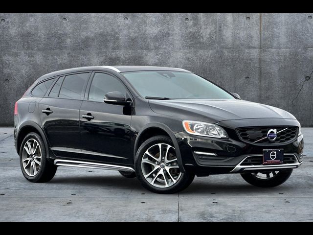 2018 Volvo V60 Cross Country Base