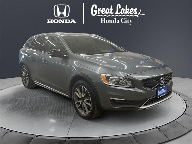 2018 Volvo V60 Cross Country Base