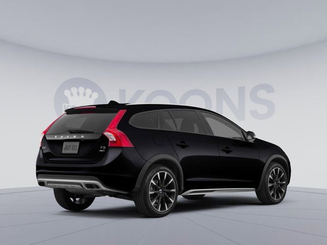 2018 Volvo V60 Cross Country Base