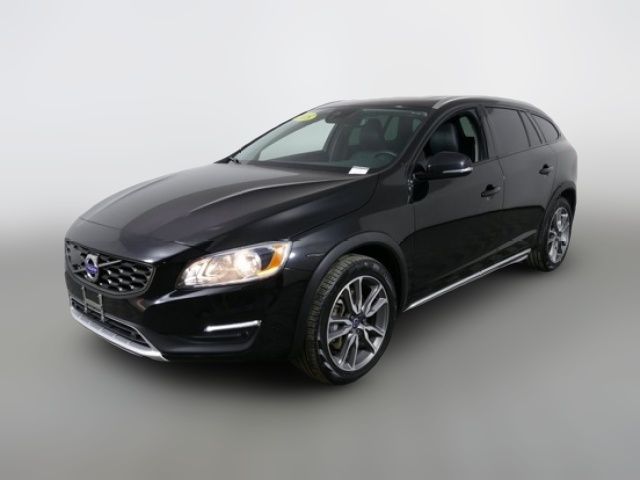 2018 Volvo V60 Cross Country Base