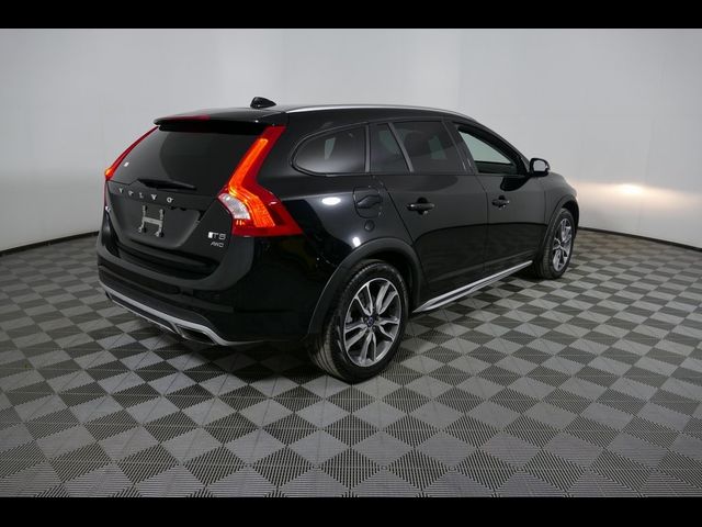 2018 Volvo V60 Cross Country Base