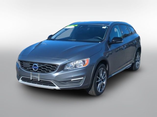 2018 Volvo V60 Cross Country Base