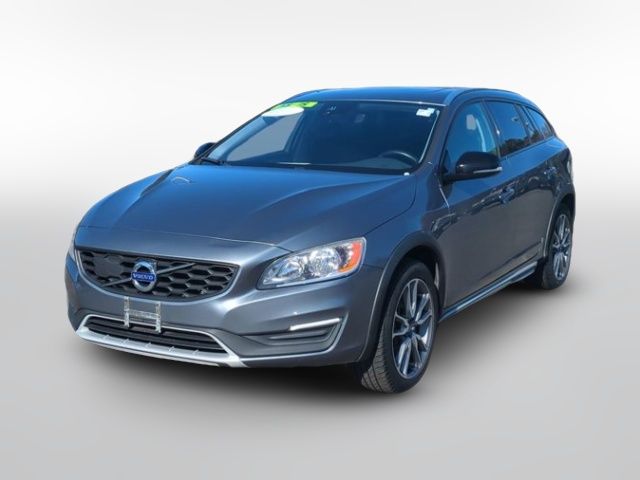 2018 Volvo V60 Cross Country Base