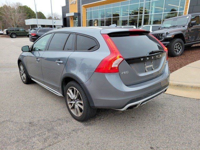 2018 Volvo V60 Cross Country Base