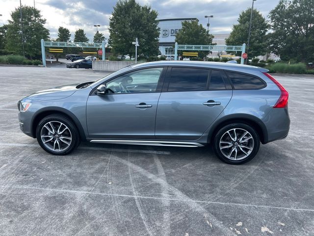 2018 Volvo V60 Cross Country Base